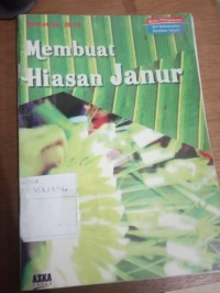 Membuat Hiasan Janur